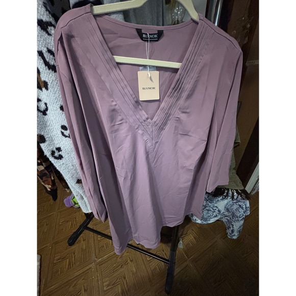 BloomChic Women's Plus Size 3/4 Sleeve V-Neck Blouse Top - Picture 1 of 4